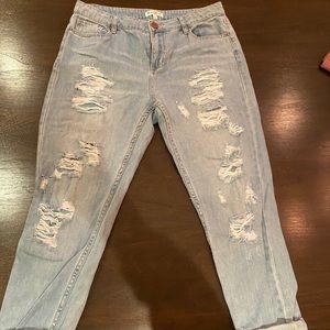 NORDSTROM BP Ripped mom jeans - junior size